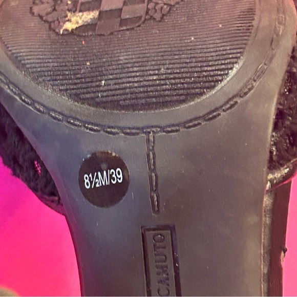 Vince Camuto Black Crochet Pumps Size 8 1/2 - Picture 10 of 14